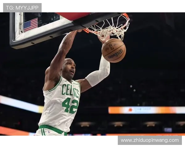 科尔赞霍福德灵活搭配能力助力追梦提升球队表现