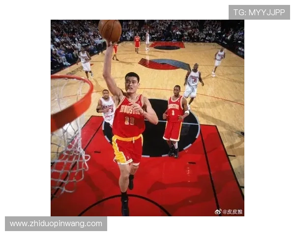 姚明带领球队在CBA赛场上勇夺冠军再创辉煌历史时刻