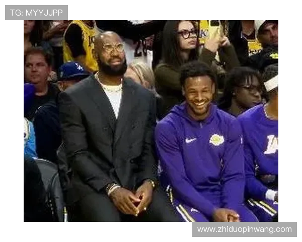 湖人明日对决勇士,詹姆斯和蒂耶罗缺阵,克莱伯出战成疑 湖人明日对决勇士,詹姆斯和蒂耶罗缺阵,克莱伯出战成疑